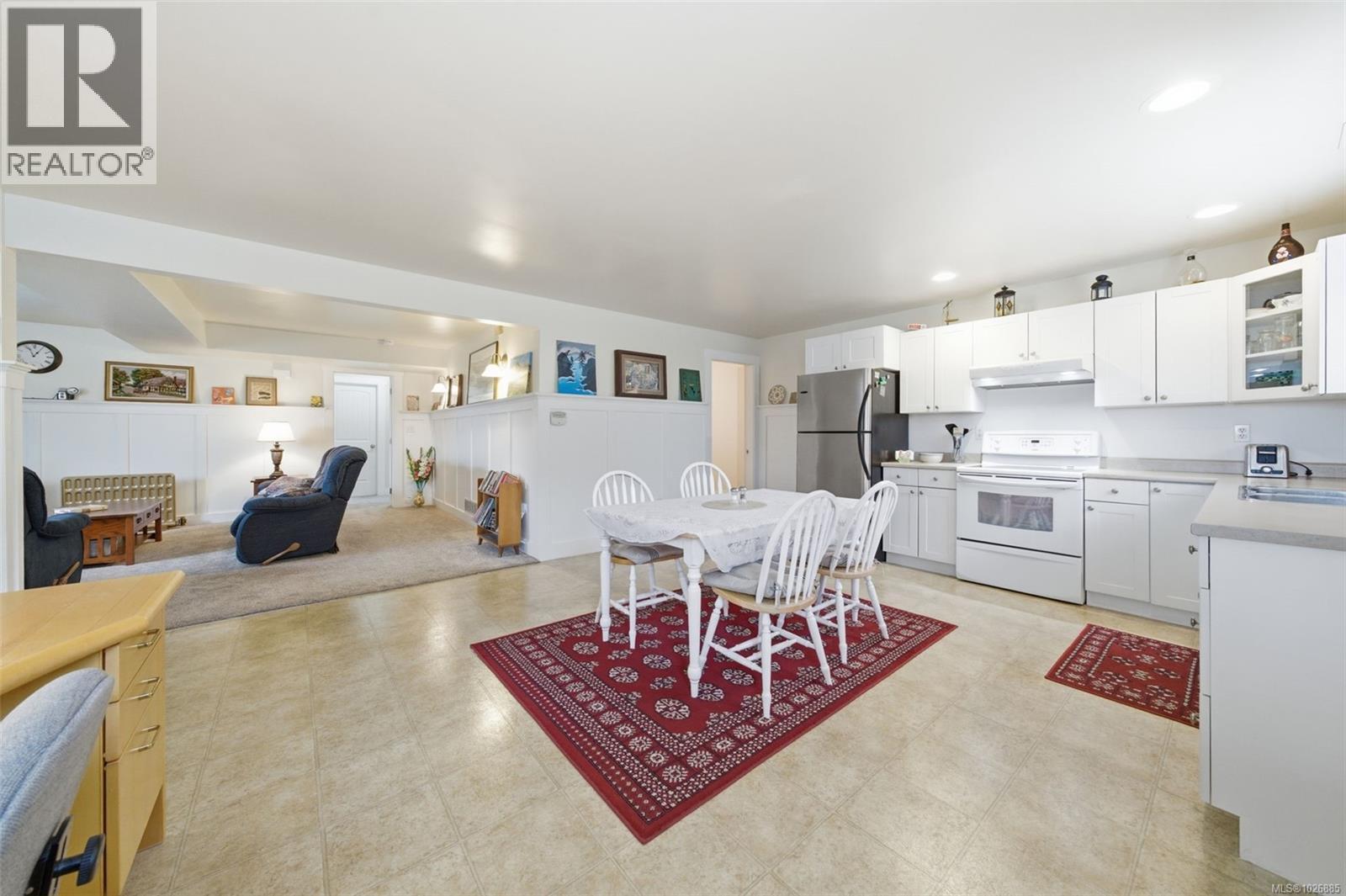  3358 Ocean Boulevard, Colwood