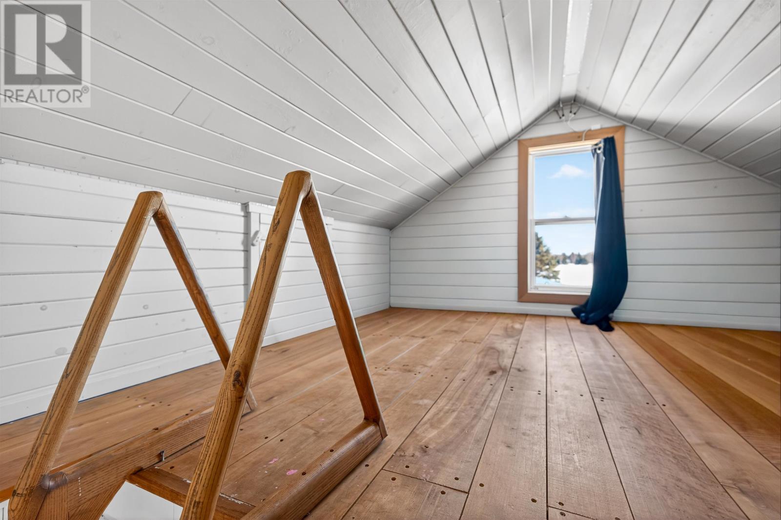 Single Family House Other for Sale in  Route  Richmond 