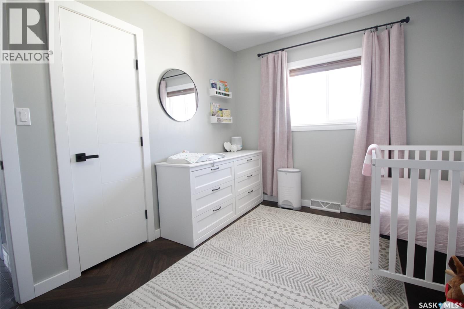 503 Windover AVENUE — photo 8
