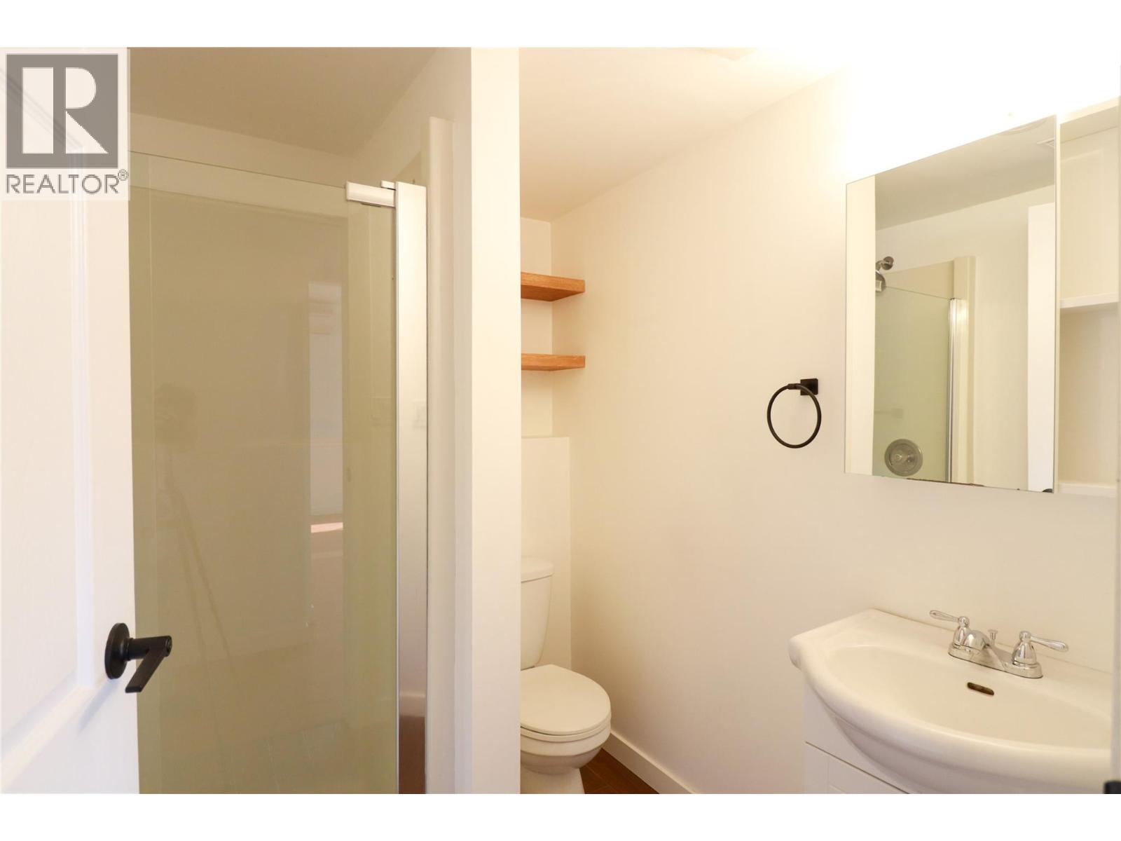 115 Phoenix Avenue, Penticton