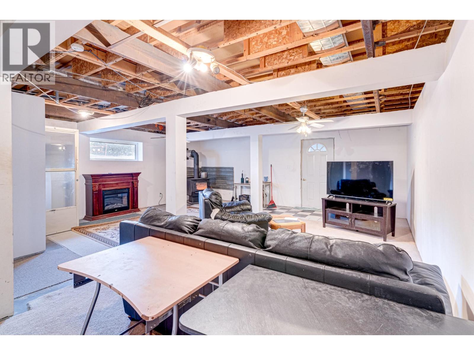1191 MATEVIC Road - 10
