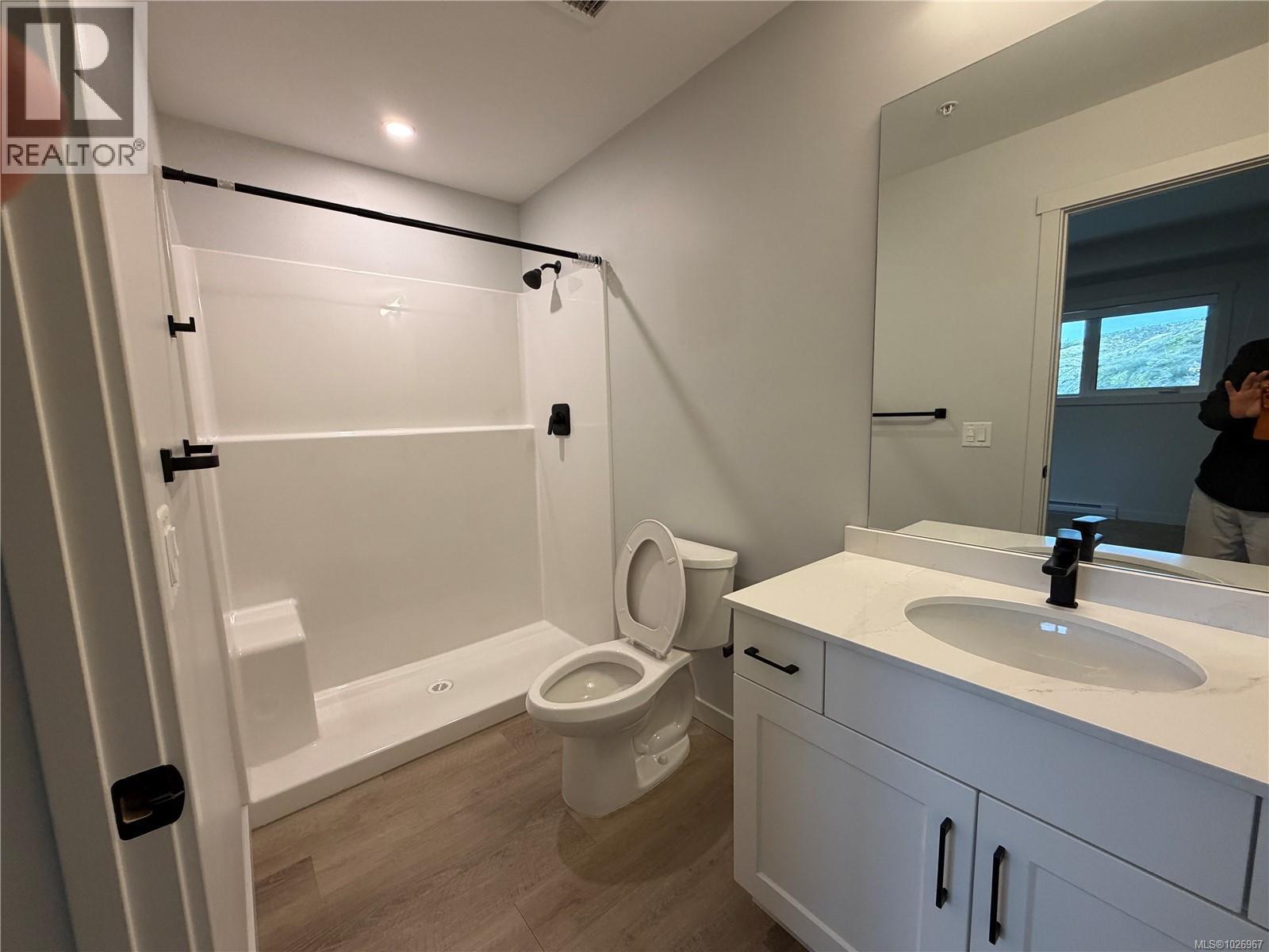 #301 2461 Gateway Rd - 10