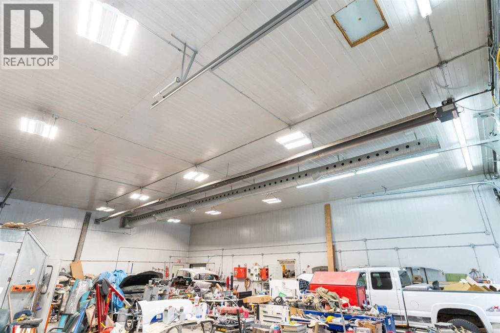 
          32238 Highway 760
            <br/>
            <span>Rural Mountain View County</span>
            , 
            <span>AB</span>
             <span>T4H4G3</span>
         - Photo 36