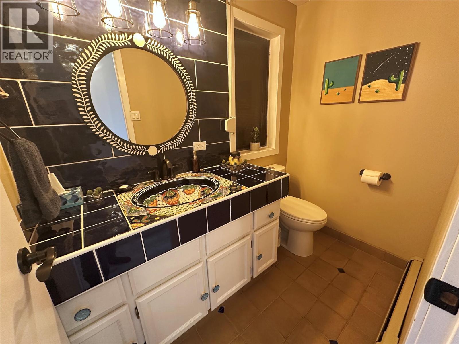  2428 Blind Bay Road, Blind Bay