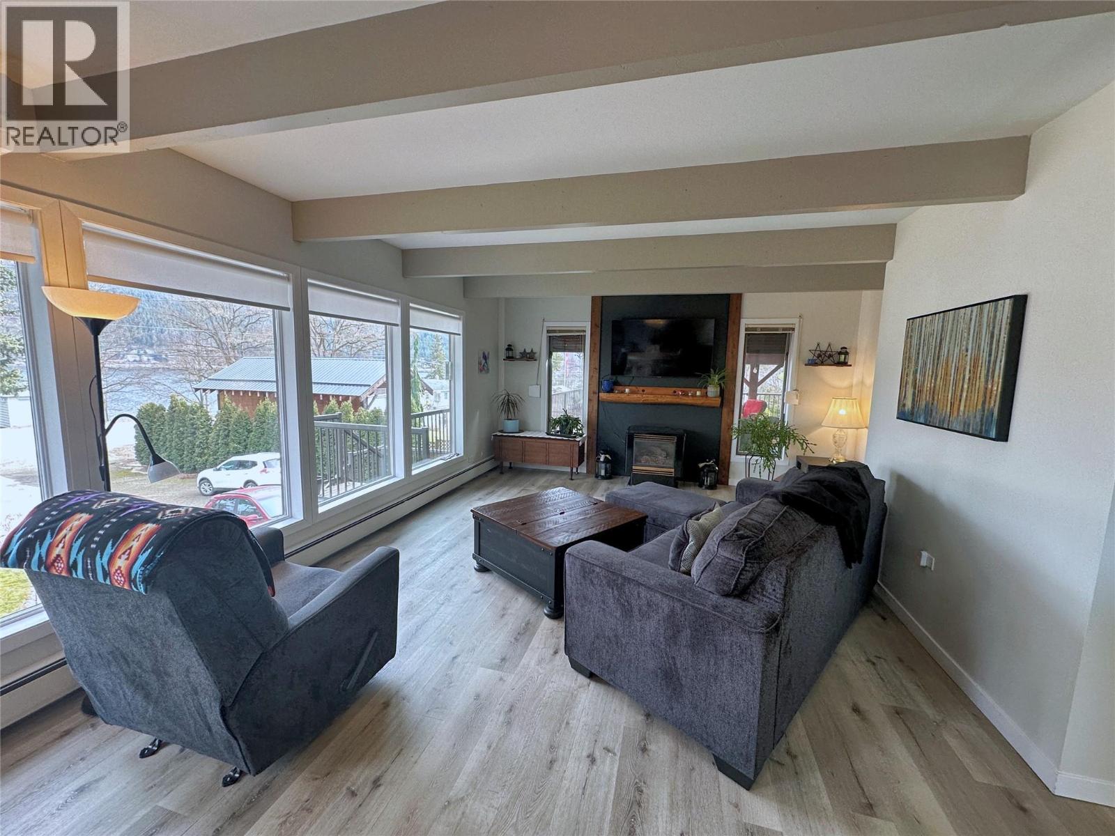  2428 Blind Bay Road, Blind Bay