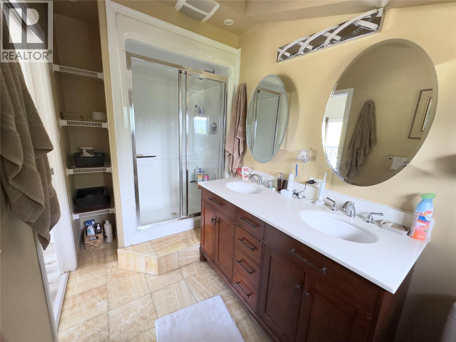  2428 Blind Bay Road, Blind Bay