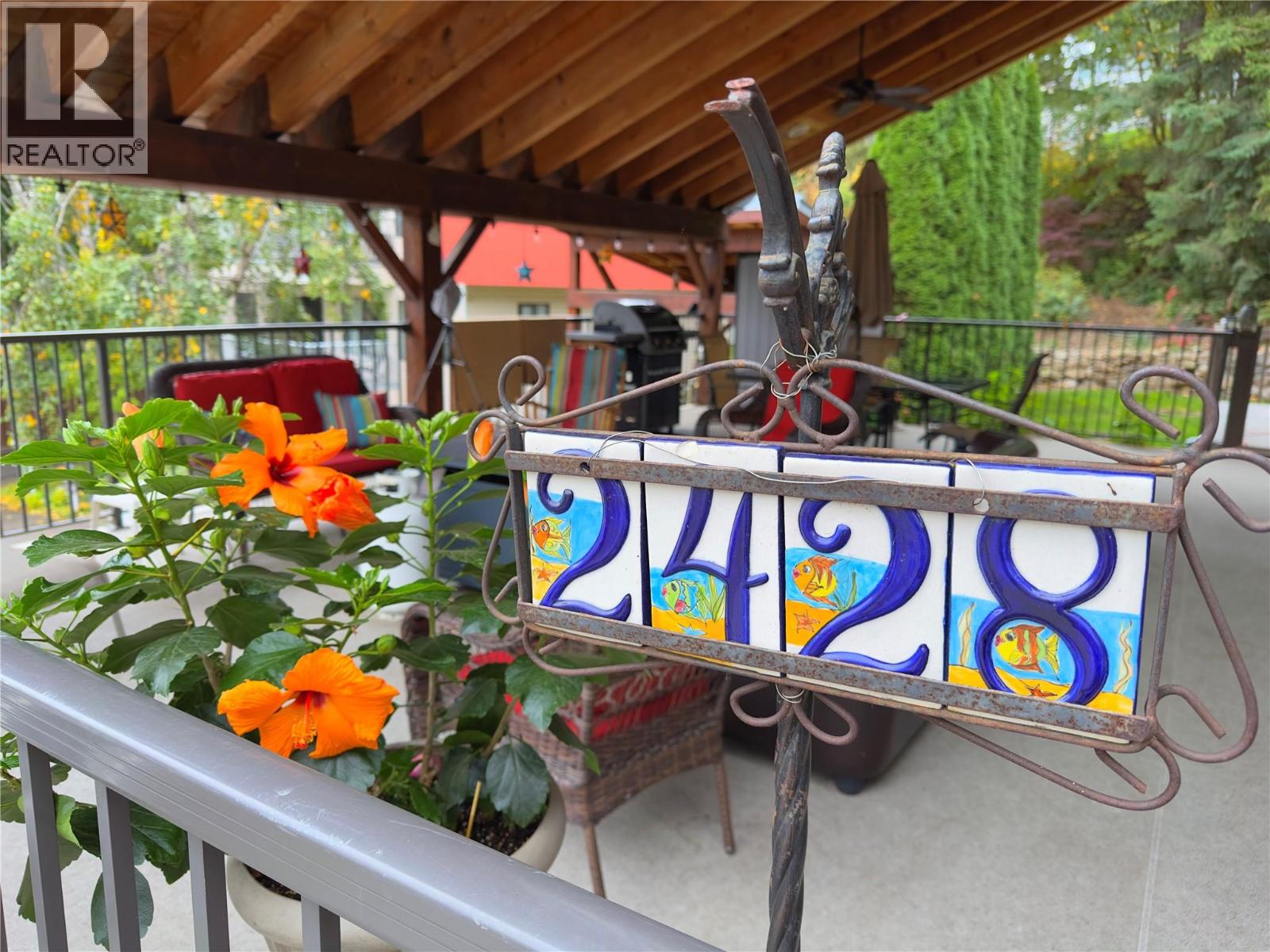  2428 Blind Bay Road, Blind Bay