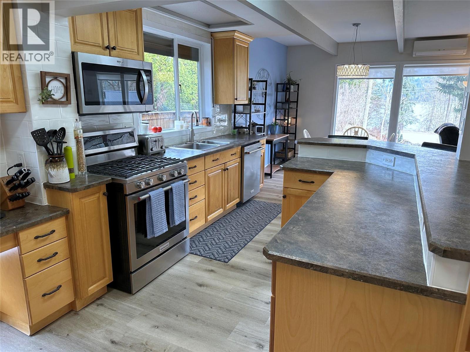  2428 Blind Bay Road, Blind Bay