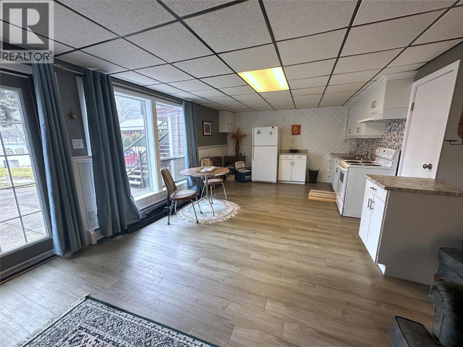  2428 Blind Bay Road, Blind Bay