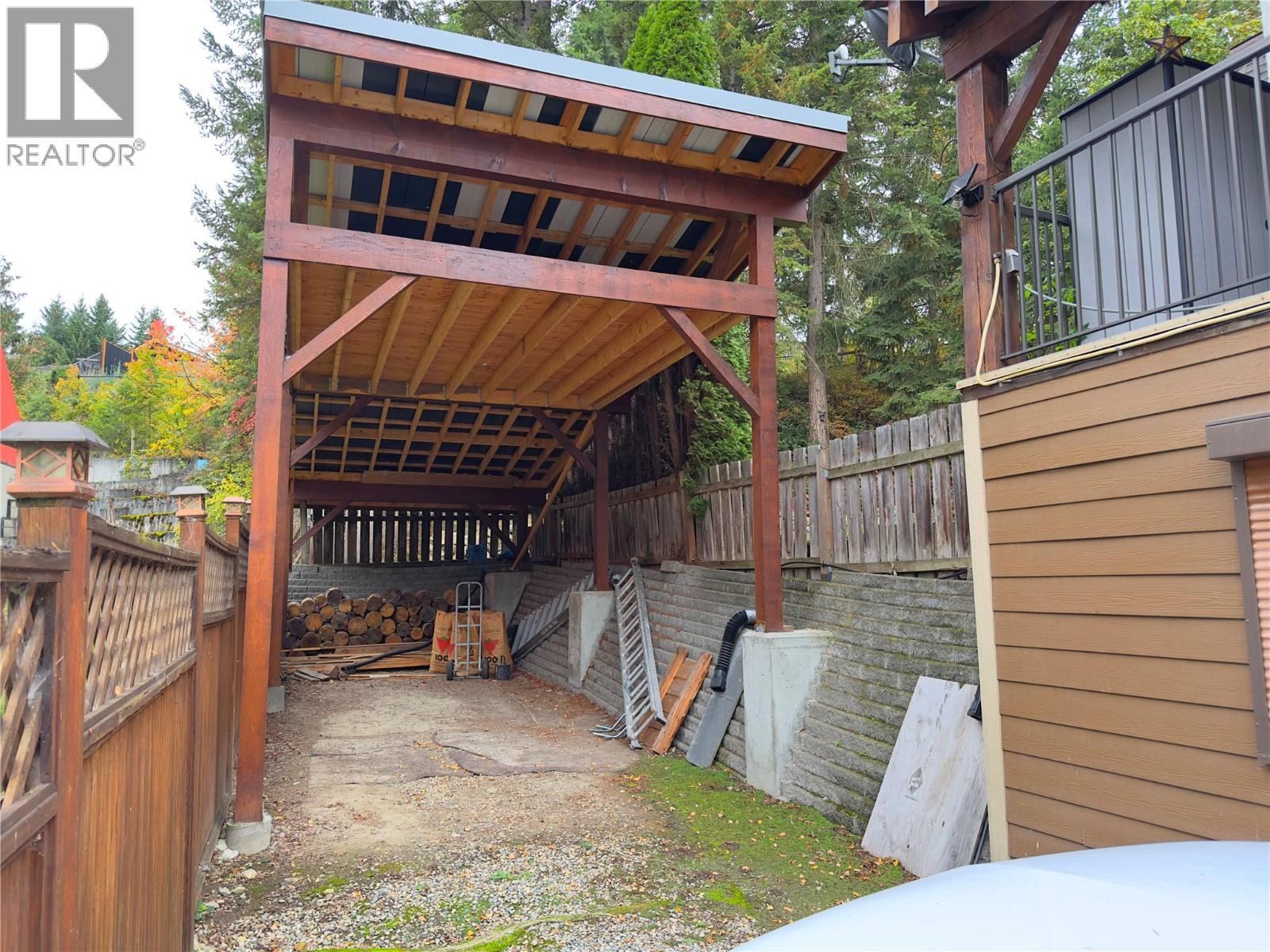  2428 Blind Bay Road, Blind Bay