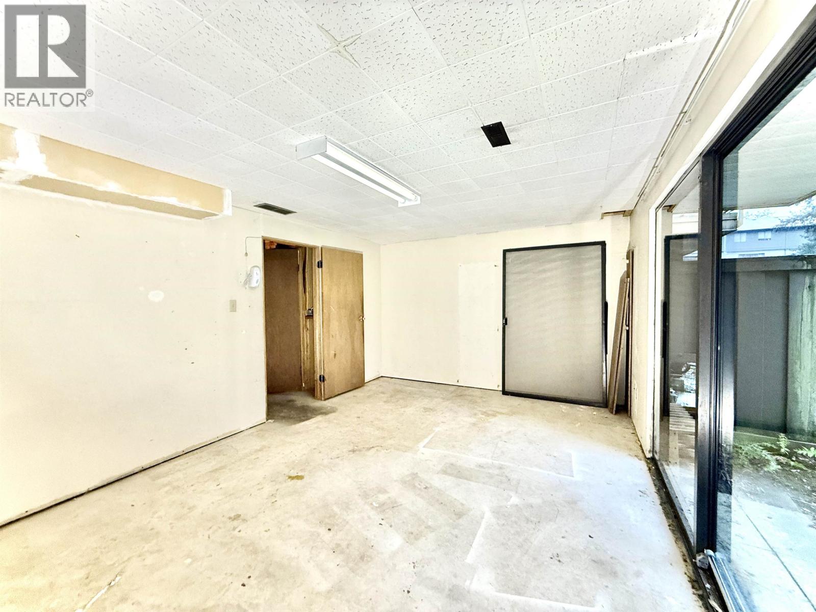 111 2915 NORMAN AVENUE, Coquitlam