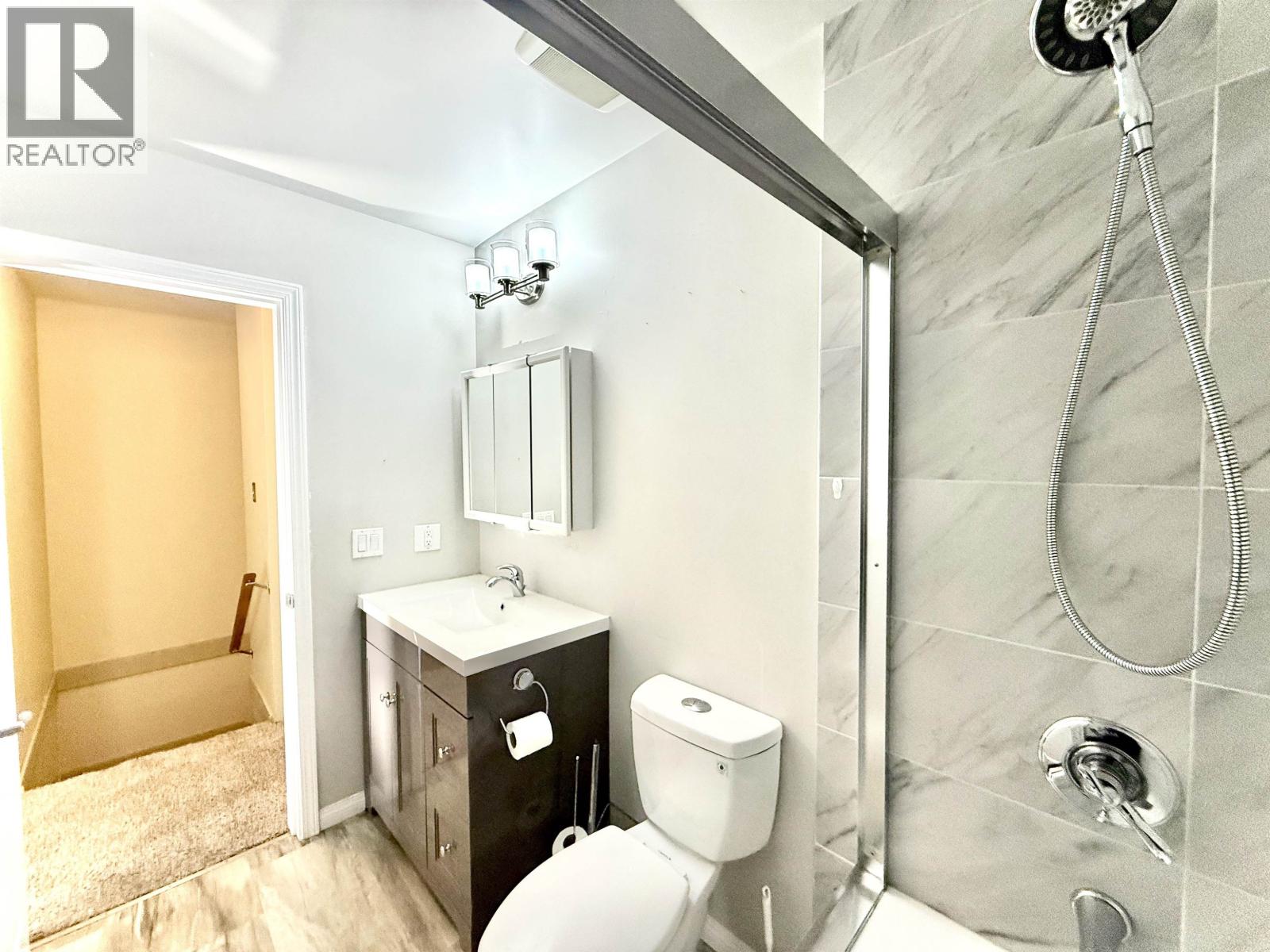 111 2915 NORMAN AVENUE, Coquitlam