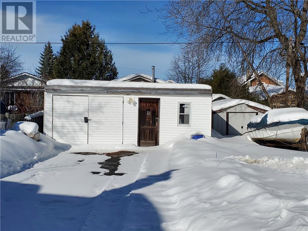 390 Bond Street - Photo 2 of 11, Sudbury, Ontario