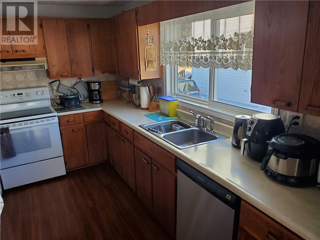 390 Bond Street - Photo 4 of 11, Sudbury, Ontario