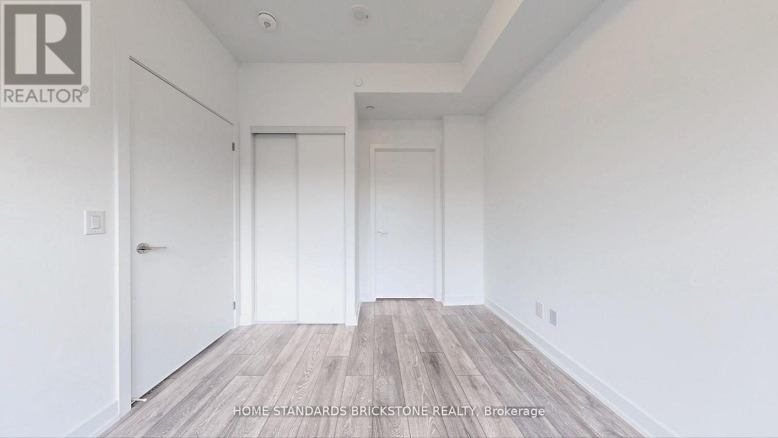 #321 8888 YONGE STREET - 11