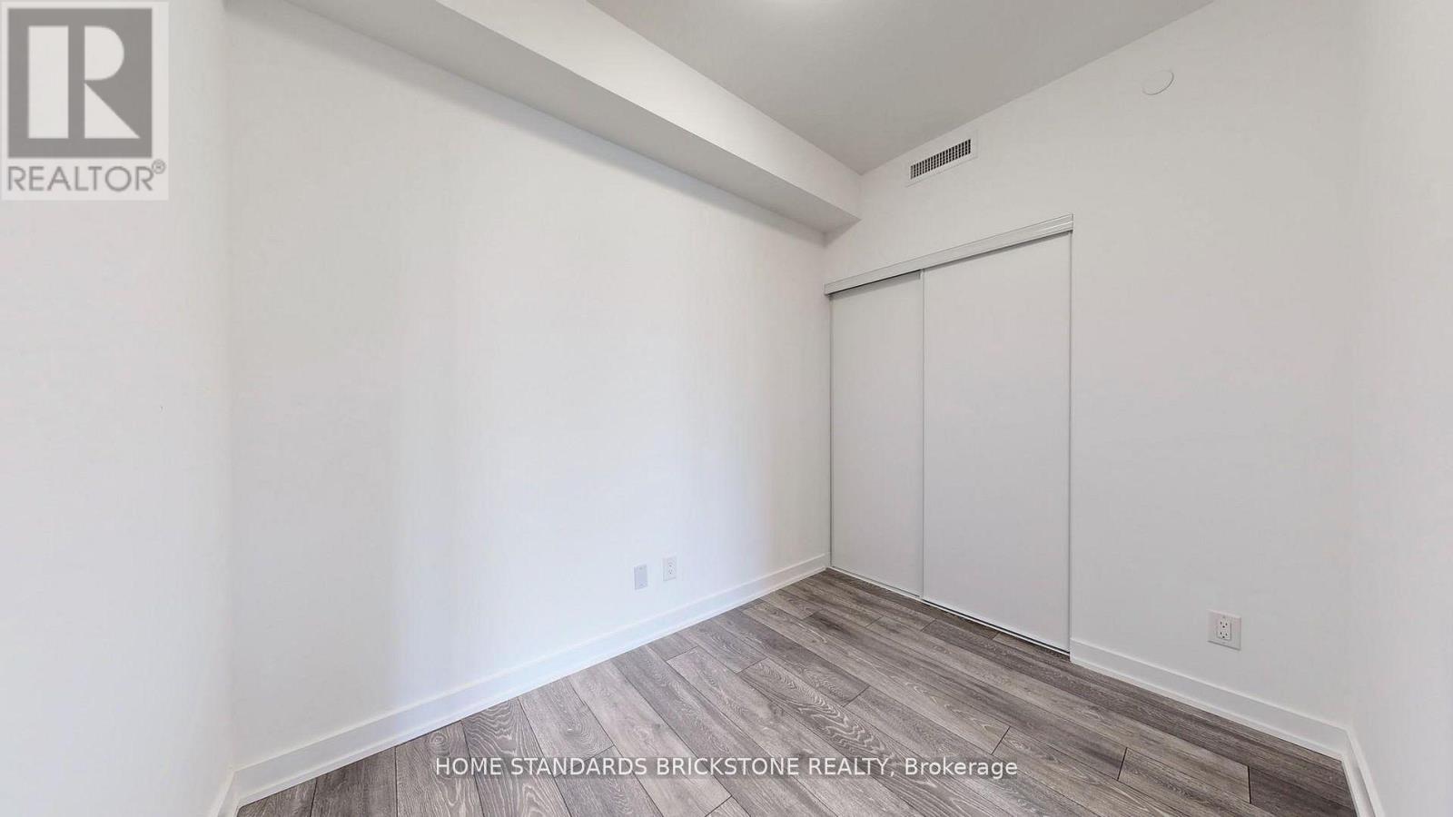 #321 8888 YONGE STREET - 18