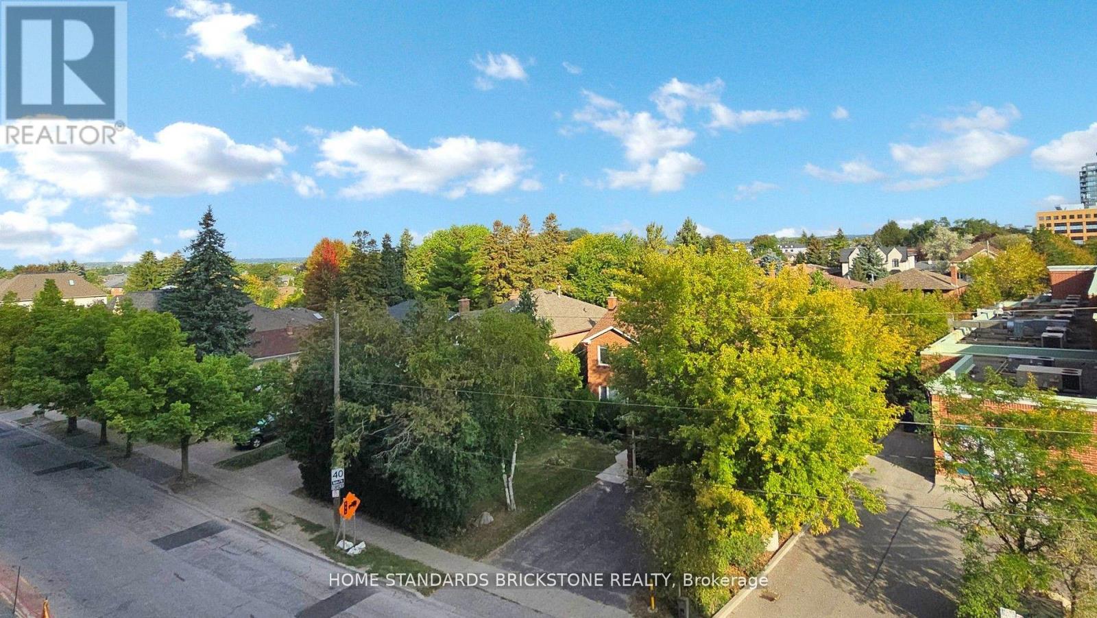 #321 8888 YONGE STREET - 33