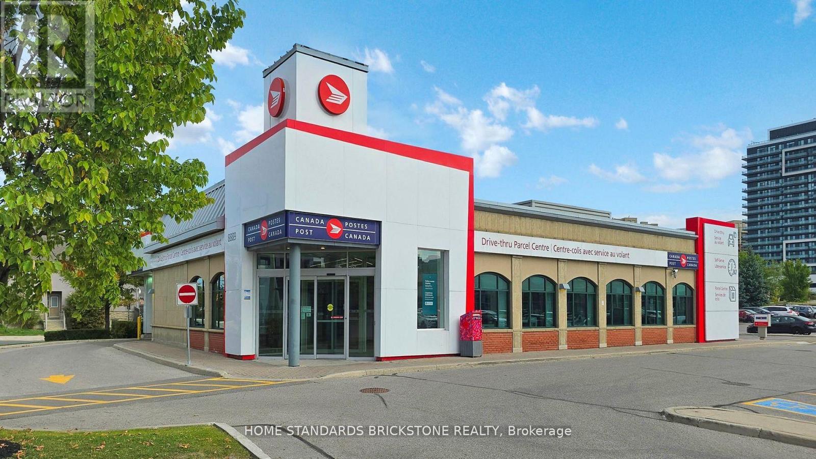 #321 8888 YONGE STREET - 38