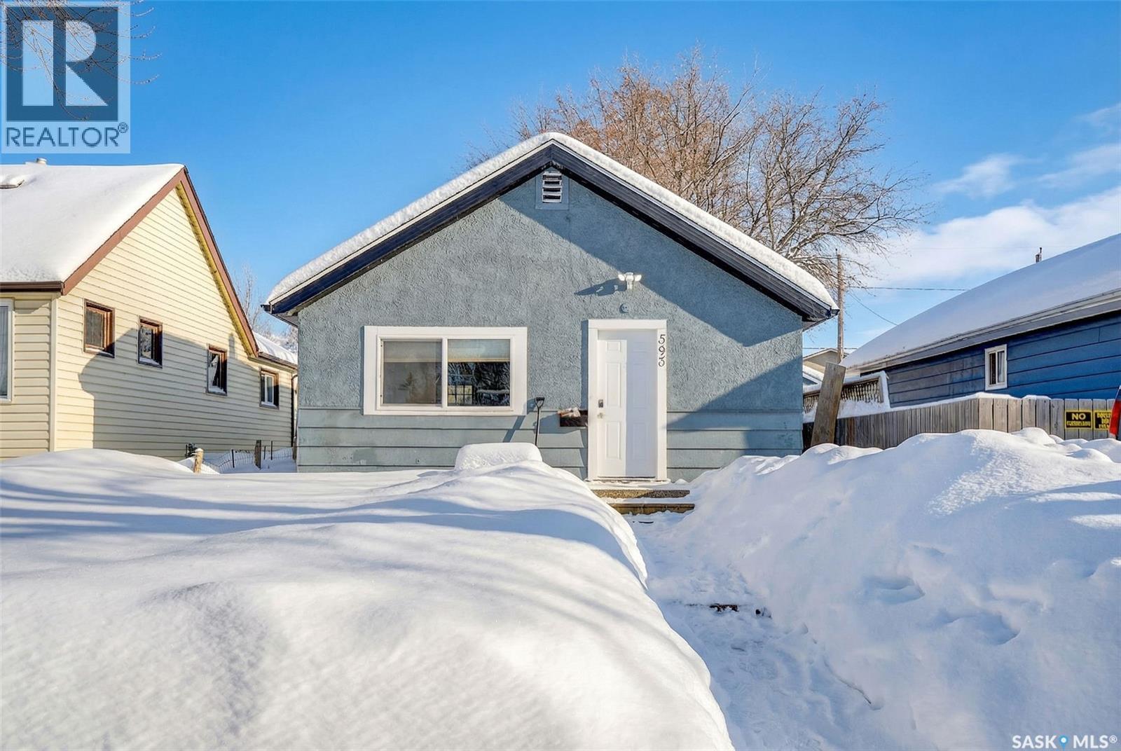 585 20th STREET E - 1