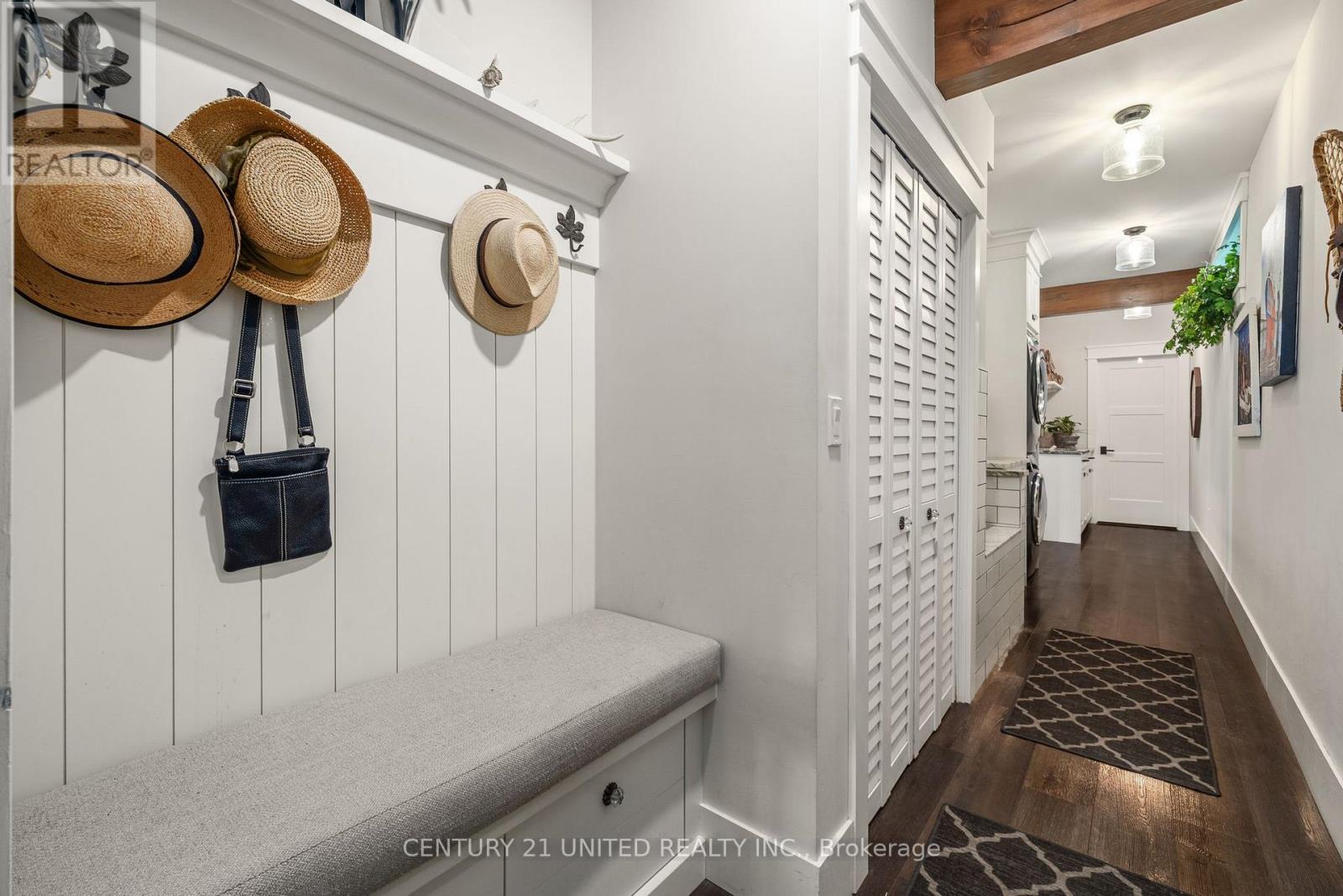 72 DARLING DRIVE - 31