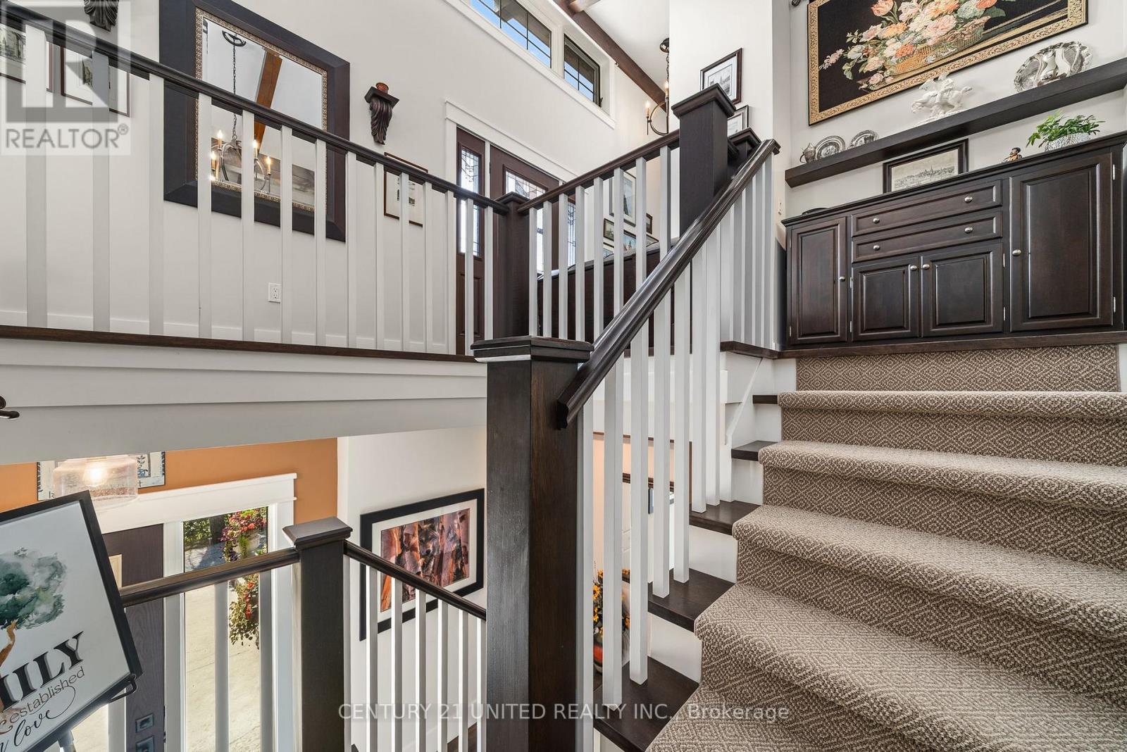 72 DARLING DRIVE - 28