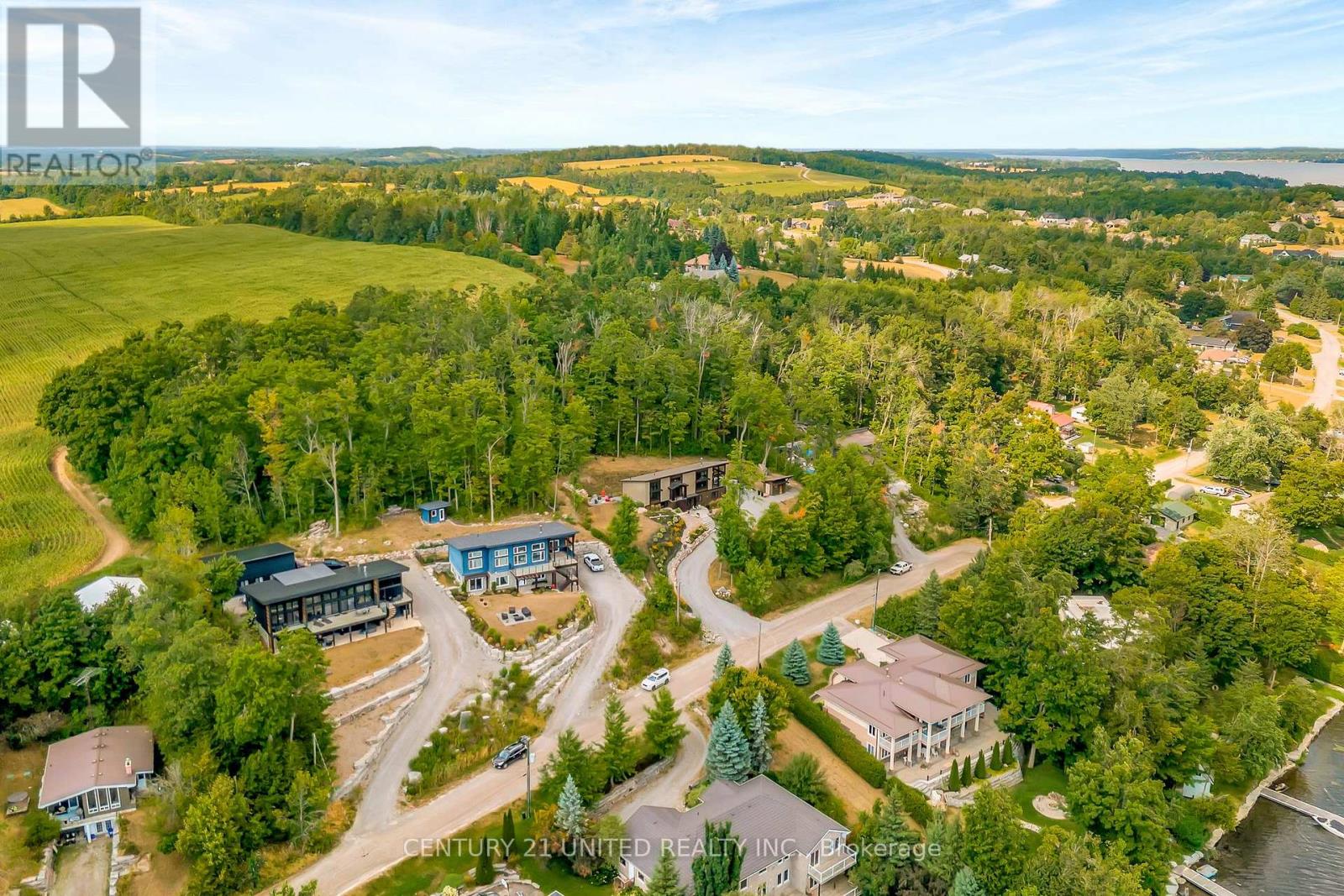 72 DARLING DRIVE - 47