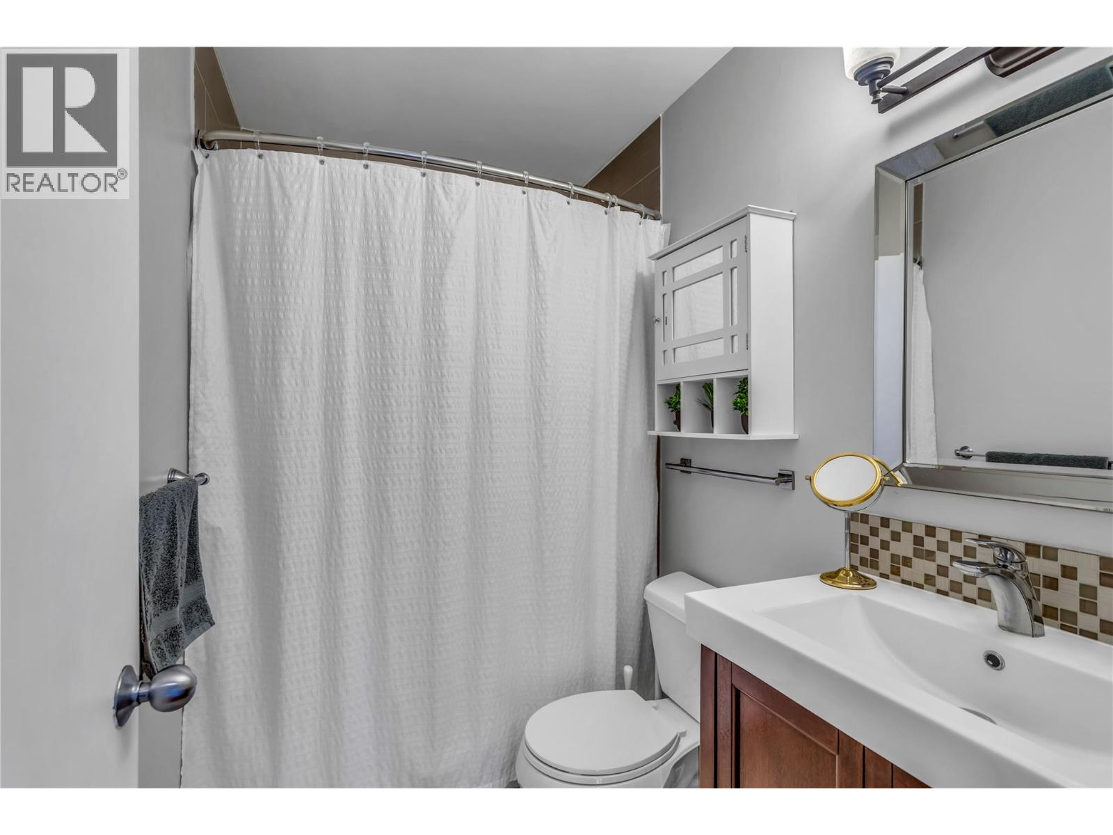 16621 Maki Road, Lake Country