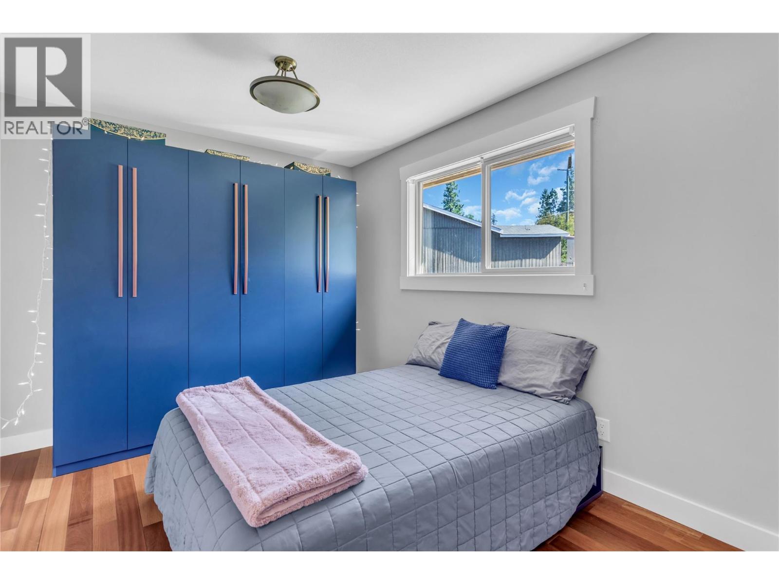 16621 Maki Road - 22