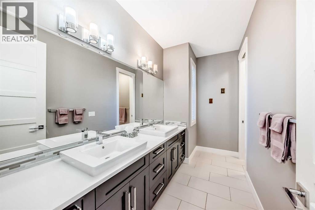 Single Family House for Sale in    Avenue NE Winston Heights/Mountview Calgary 