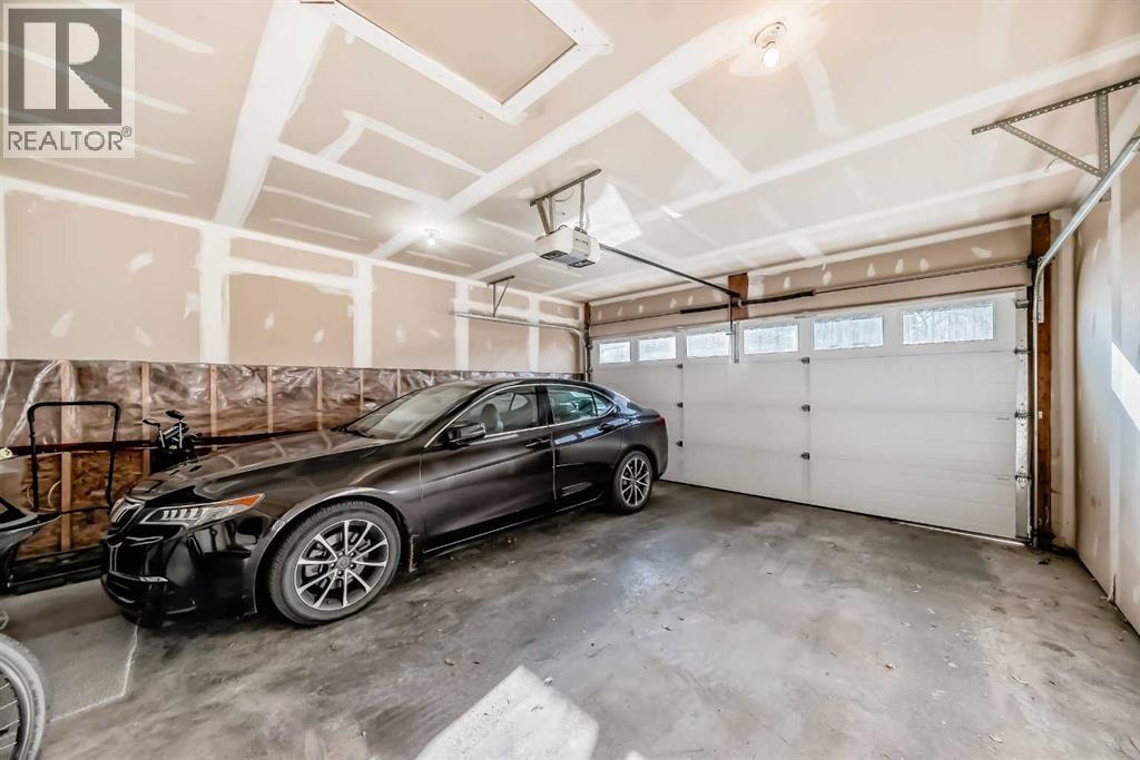 Single Family House for Sale in    Avenue NE Winston Heights/Mountview Calgary 