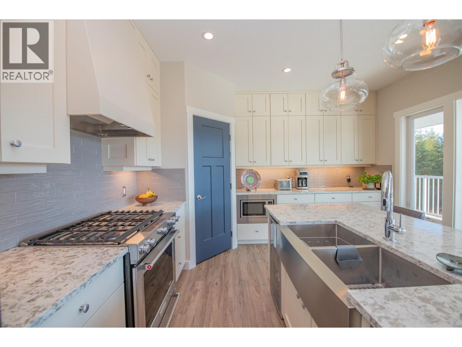 6137 LINE 17 ROAD - 17