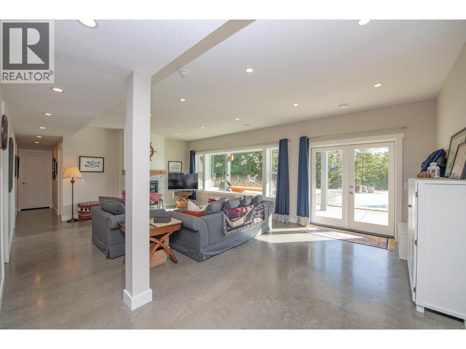 6137 LINE 17 ROAD - 37