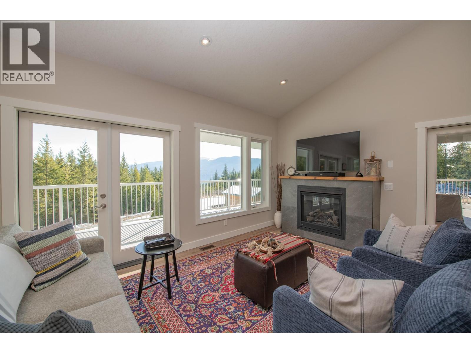 6137 LINE 17 ROAD - 12