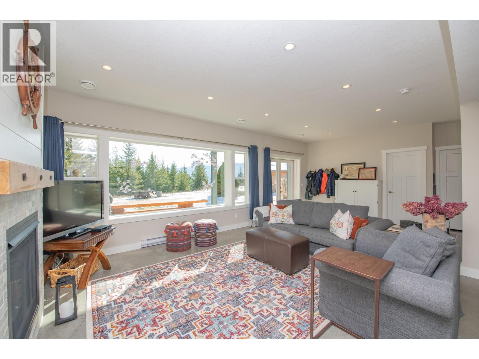 6137 LINE 17 ROAD - 34