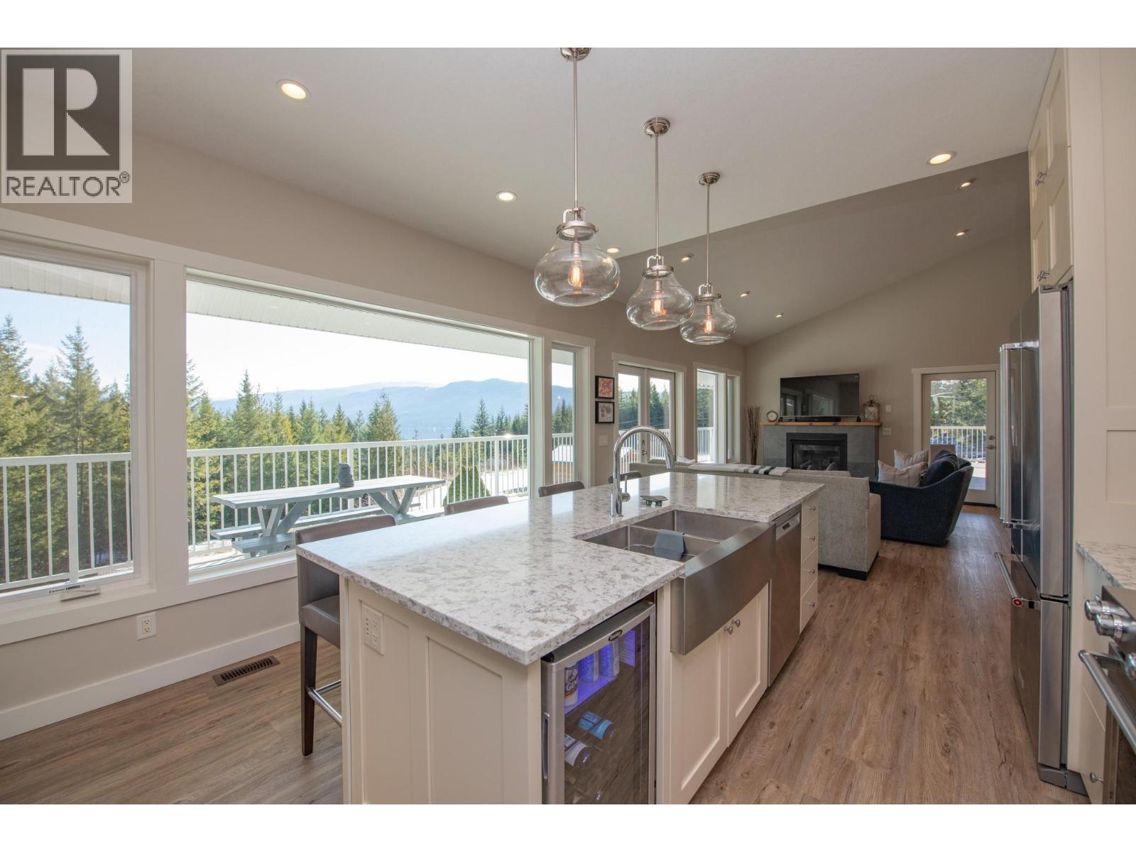 6137 LINE 17 ROAD - 21