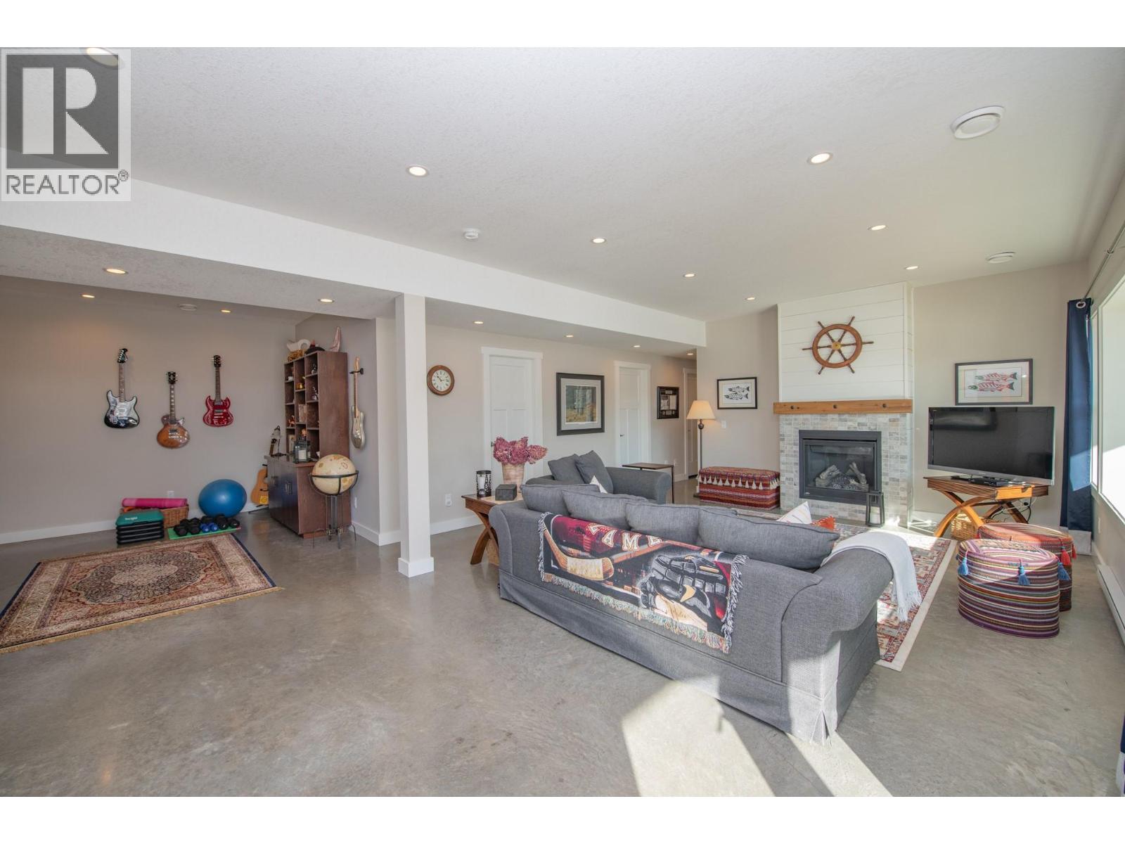 6137 LINE 17 ROAD - 38