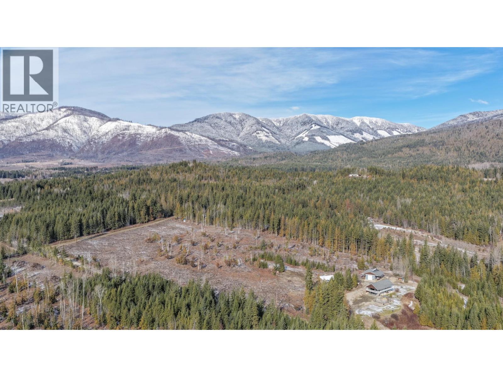 6137 LINE 17 ROAD - 77