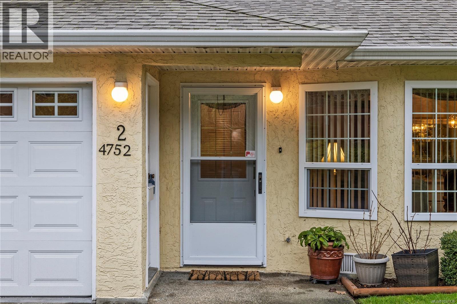 #2 4752 UPLANDS DR - 28