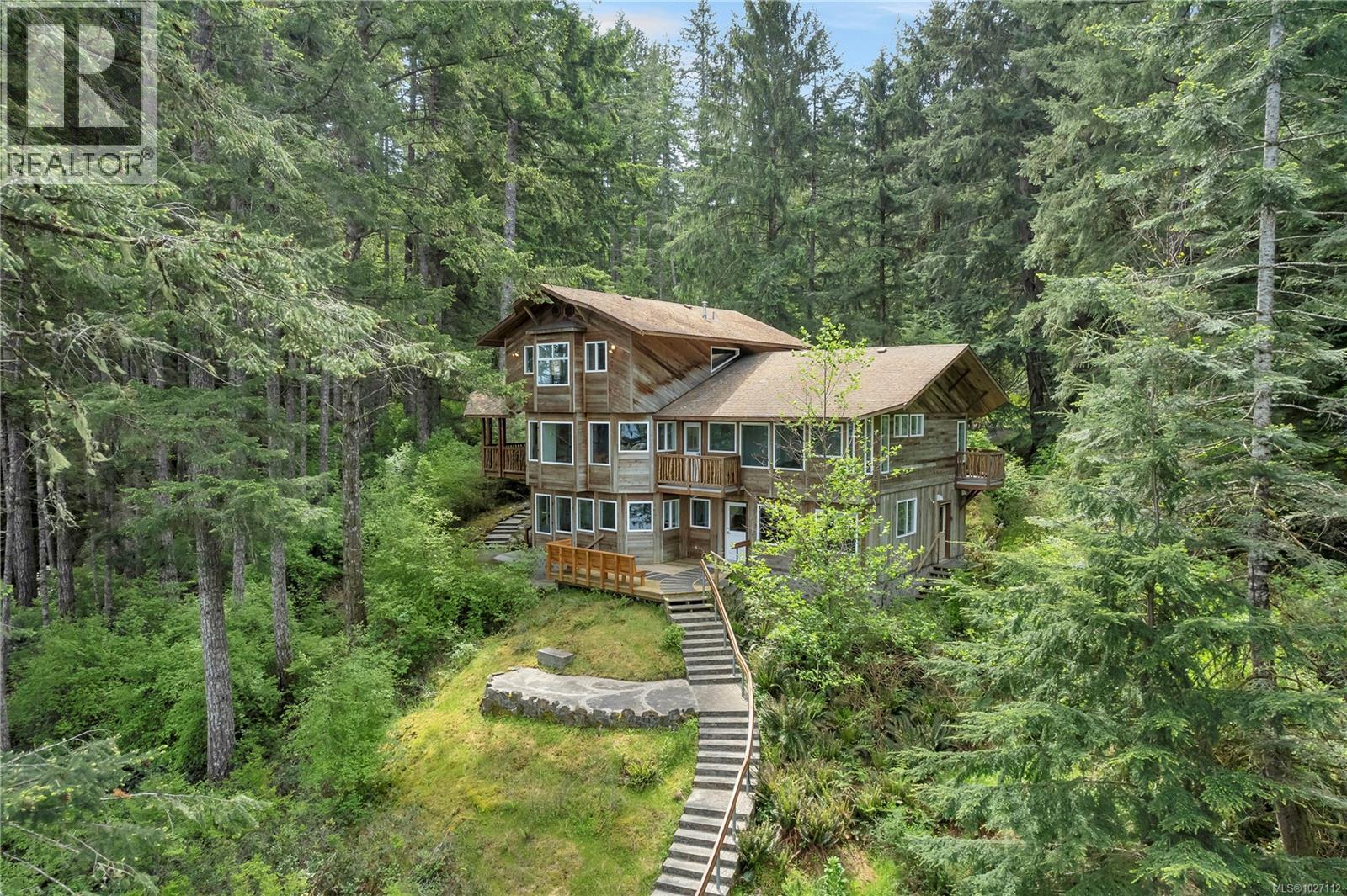 1747 Hyacinthe Bay Rd - 1