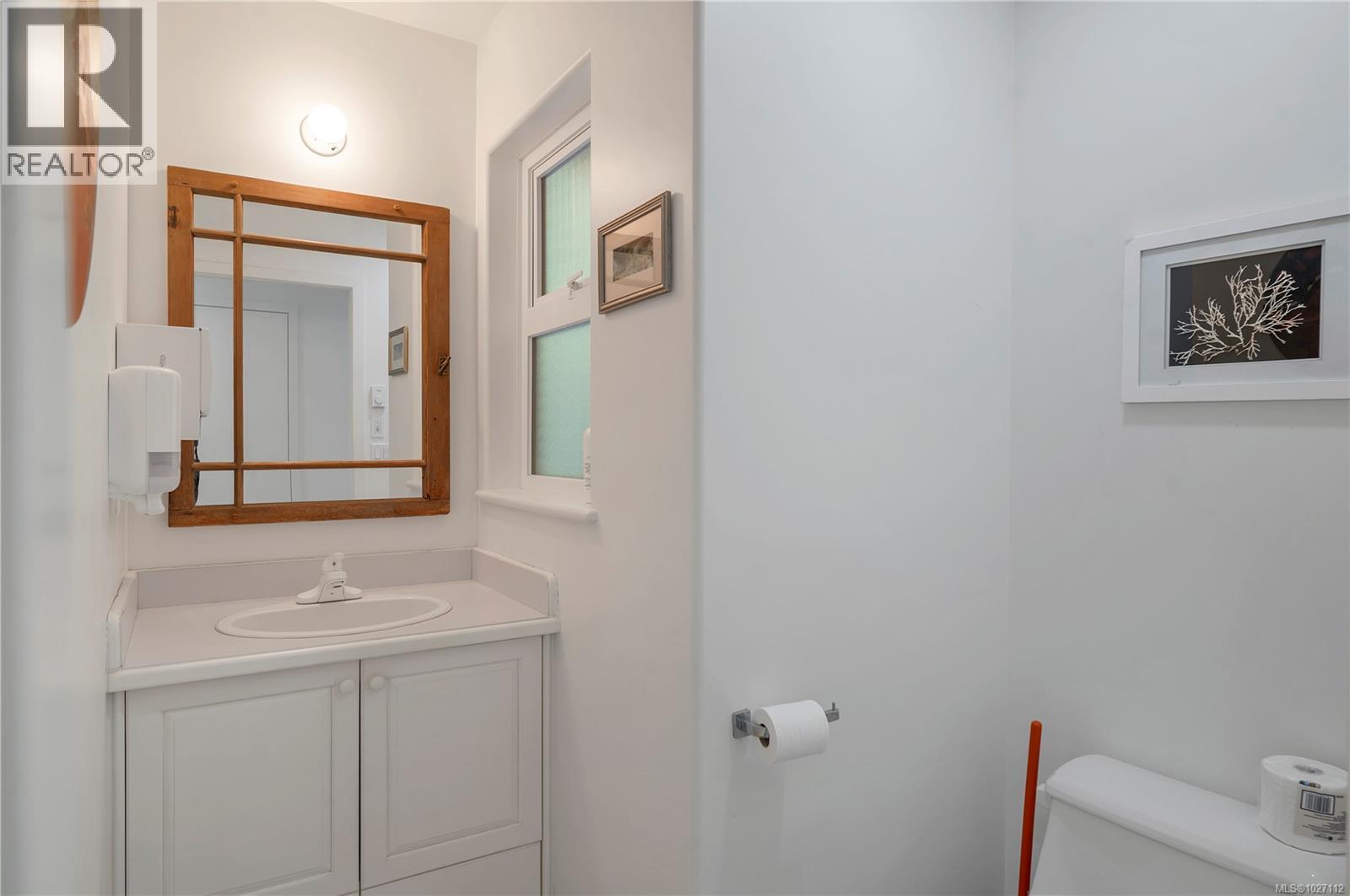 1747 Hyacinthe Bay Rd - 33