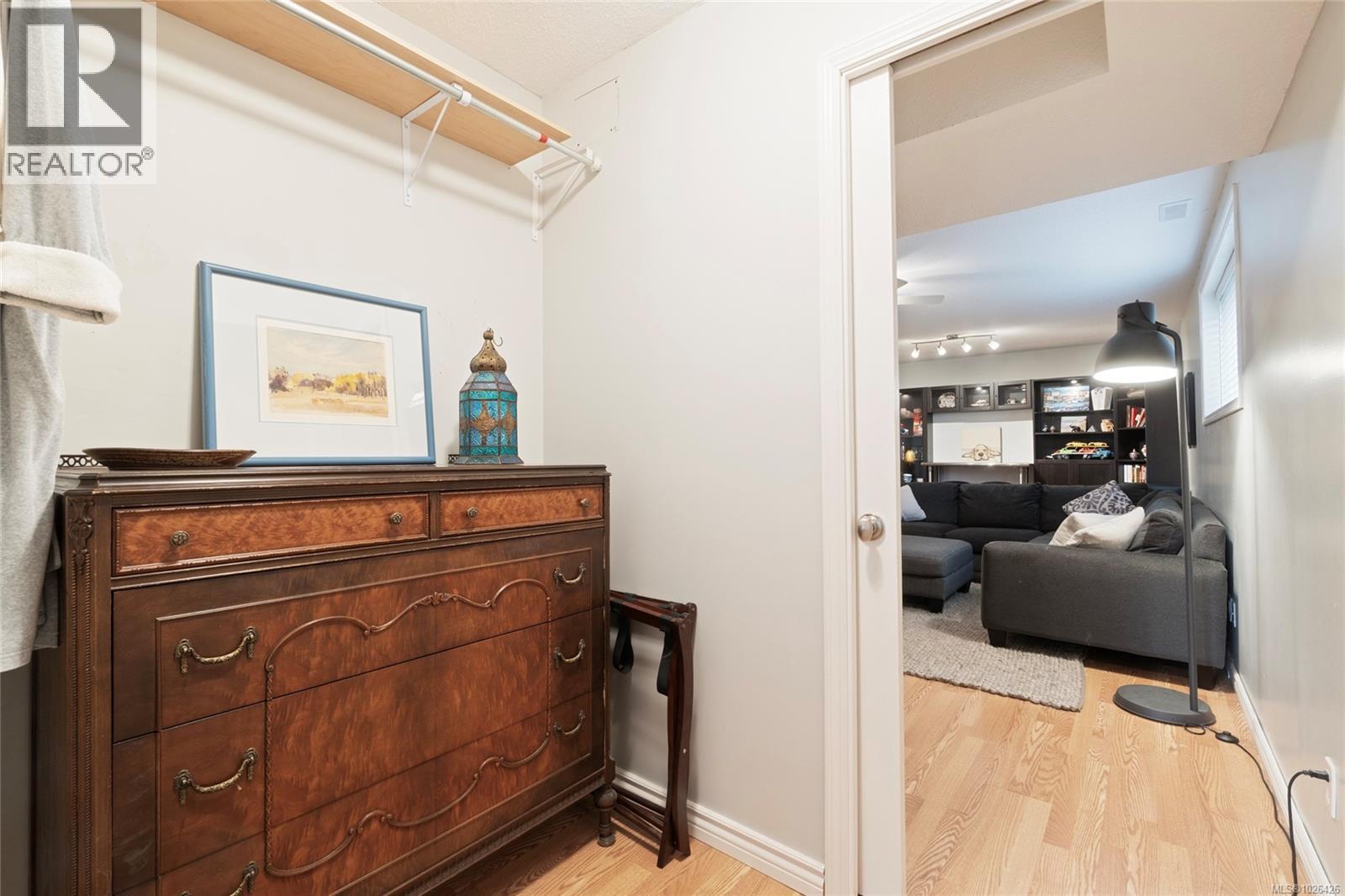  1662 Barksdale Drive, Saanich