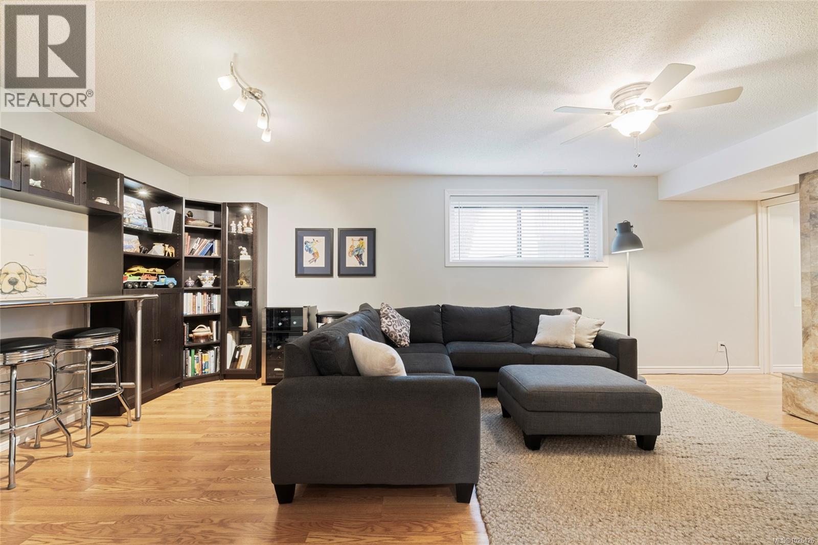  1662 Barksdale Drive, Saanich