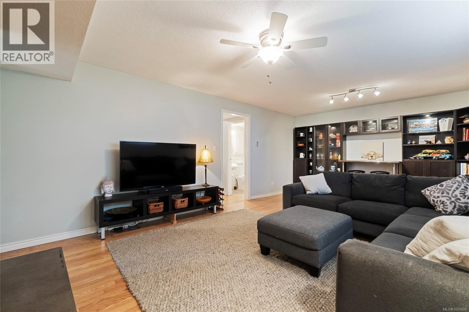  1662 Barksdale Drive, Saanich