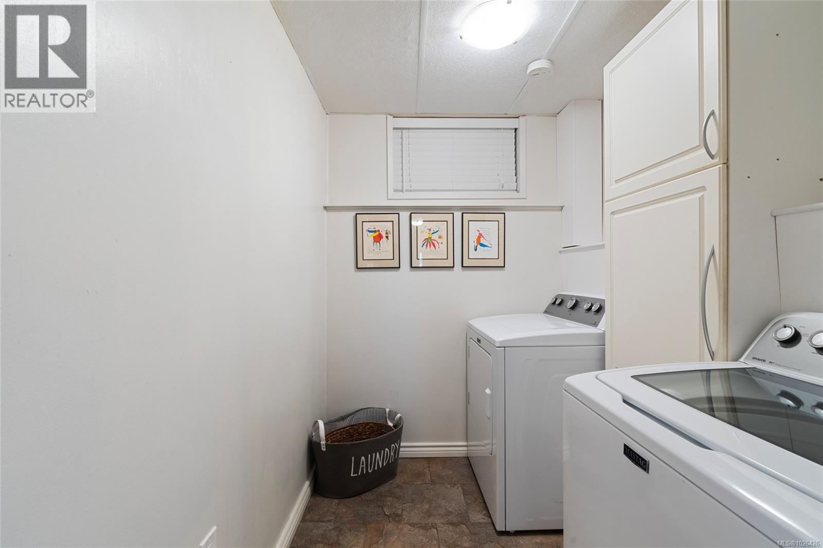  1662 Barksdale Drive, Saanich