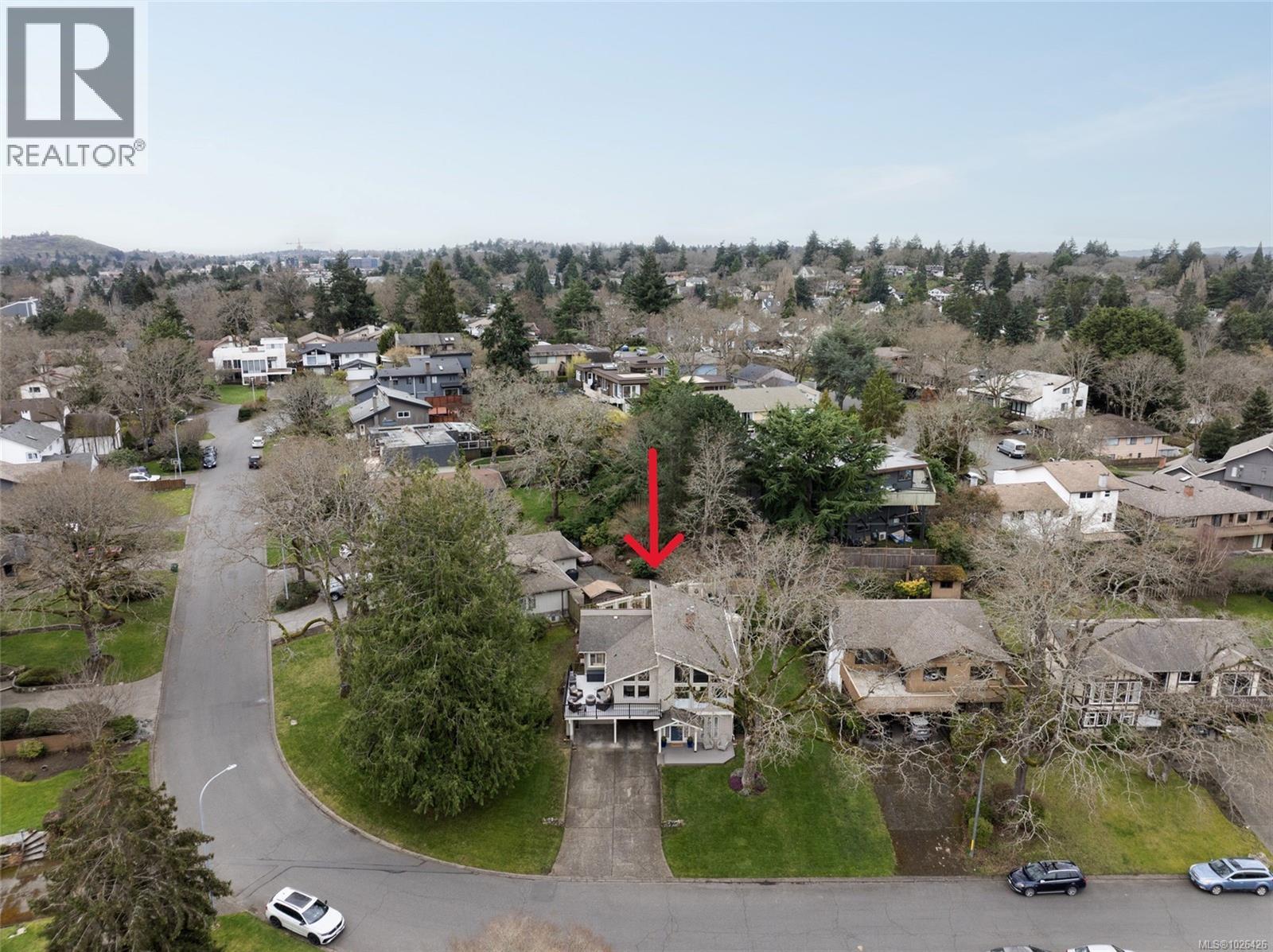  1662 Barksdale Drive, Saanich