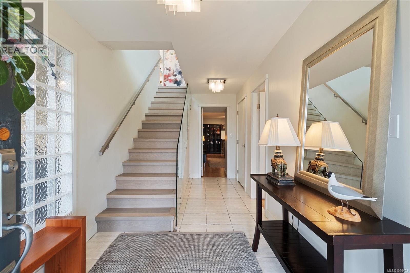  1662 Barksdale Drive, Saanich