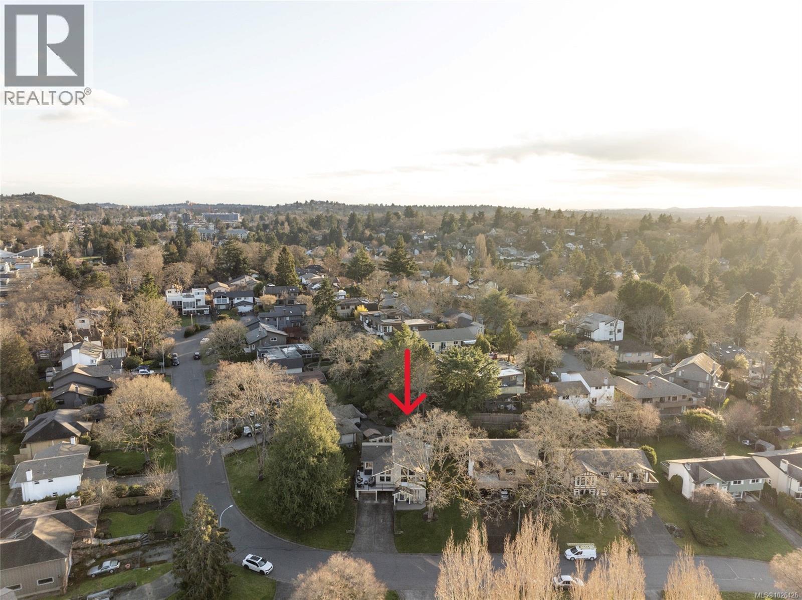  1662 Barksdale Drive, Saanich