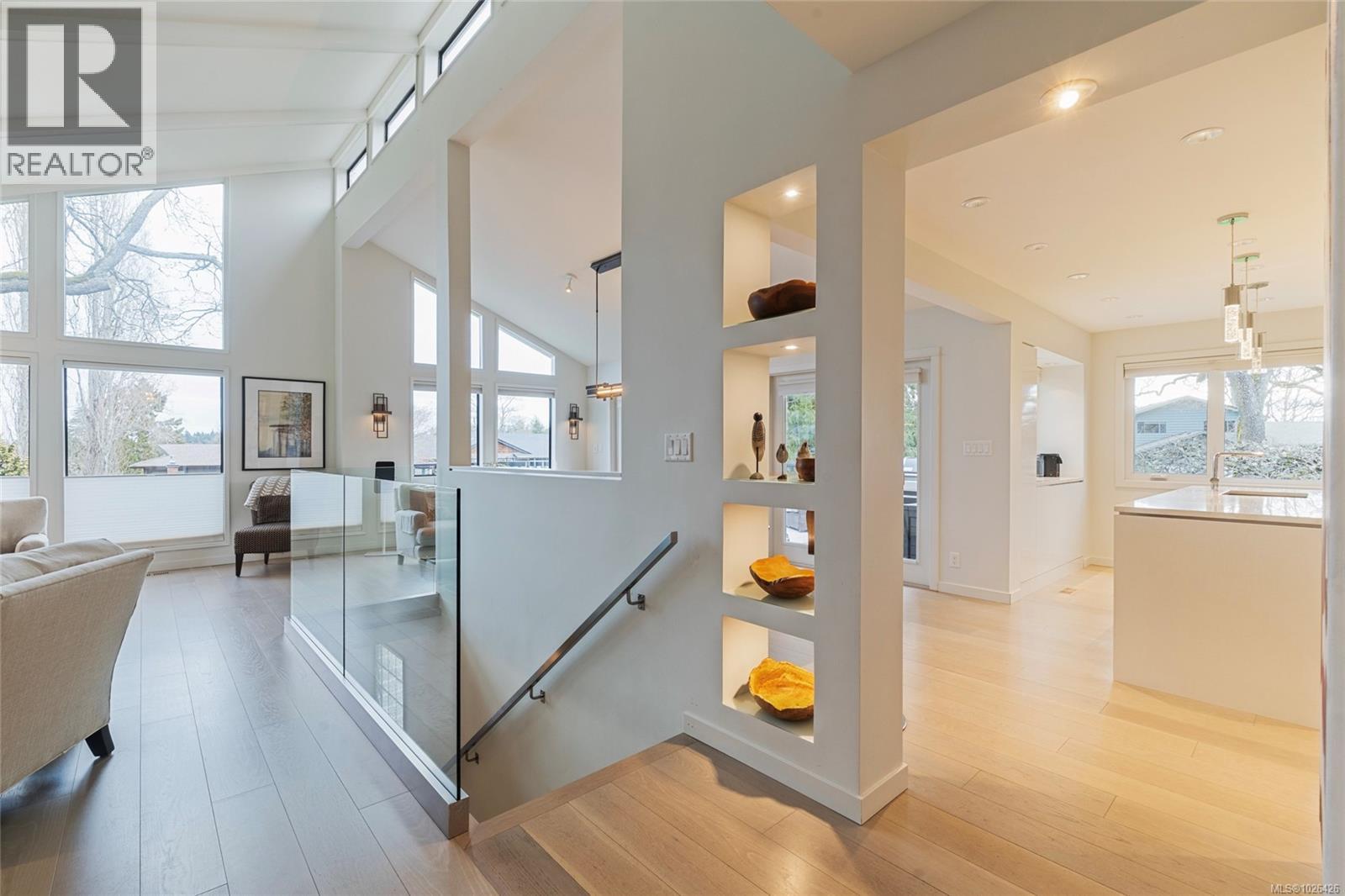  1662 Barksdale Drive, Saanich