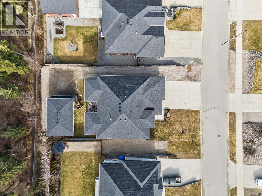 1221 23 Street SE - Photo 4 of 99, Salmon Arm, British Columbia