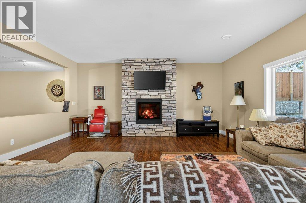 1221 23 Street SE, Salmon Arm